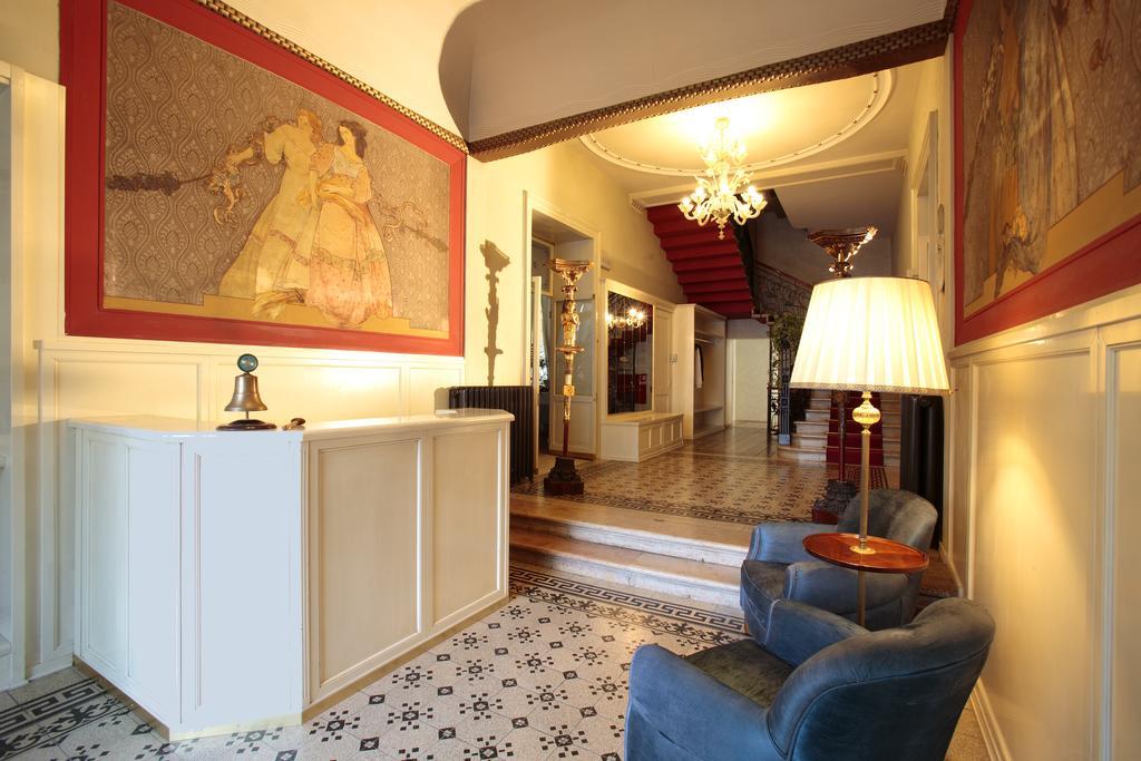 Hotel Croce Bianca 3*